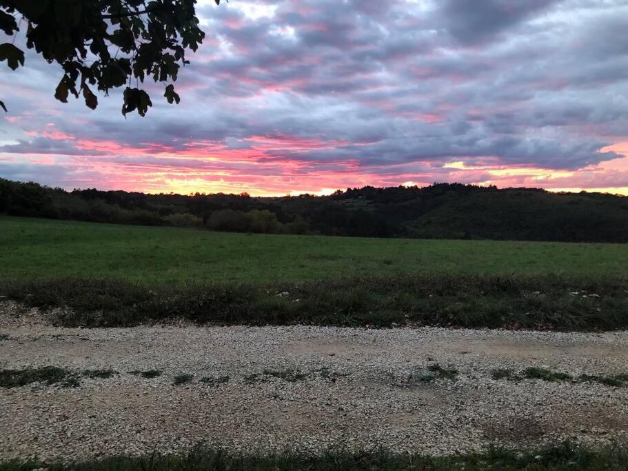 Gite Les Granges Reilhaguet Bagian luar foto